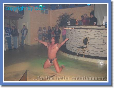 men stripper strip show_0000021.jpg